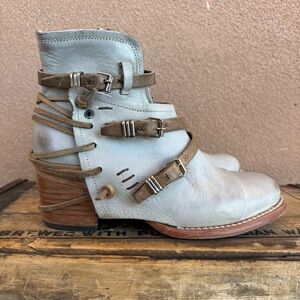 Freebird by Steven Crue Ankle Boot in Ice Off White/Tan